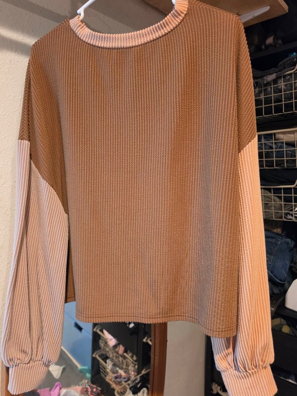Womens Medium light weight brown ribbed sweatshirt m fall